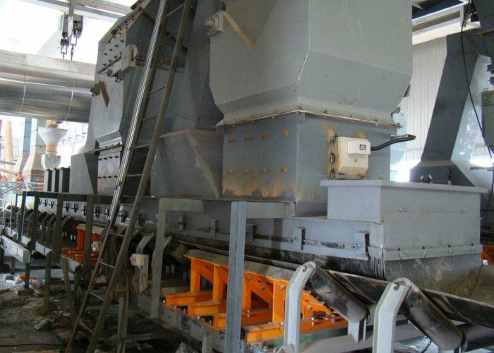 設計布袋除塵器的輸排灰裝置時應注意些什么